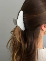 Muse Claw Clip - White Linen